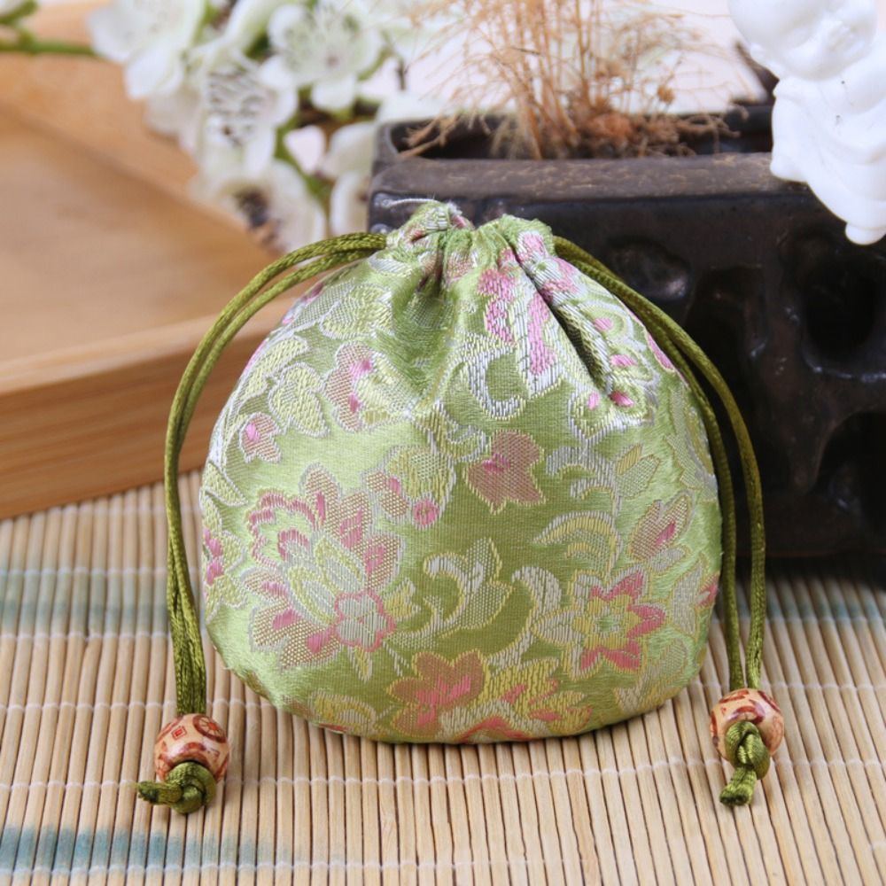 Floral Embroidery Flower Draws - огляд і ціна Embroidery Wallet