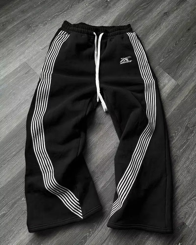 Y2k Embroidered Black Gray Cas - огляд і ціна Embroidery Premium